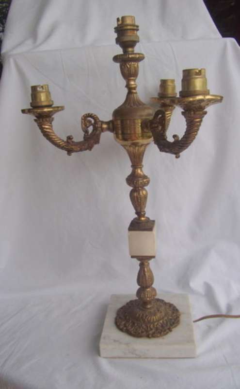 BEAUTIFULL BRASS CHANDELIER LAMP WITH A MARBLE BASE