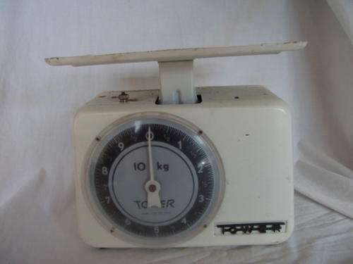 10 KG TOWER KITCHEN SCALE - WOKING PERFECTLY