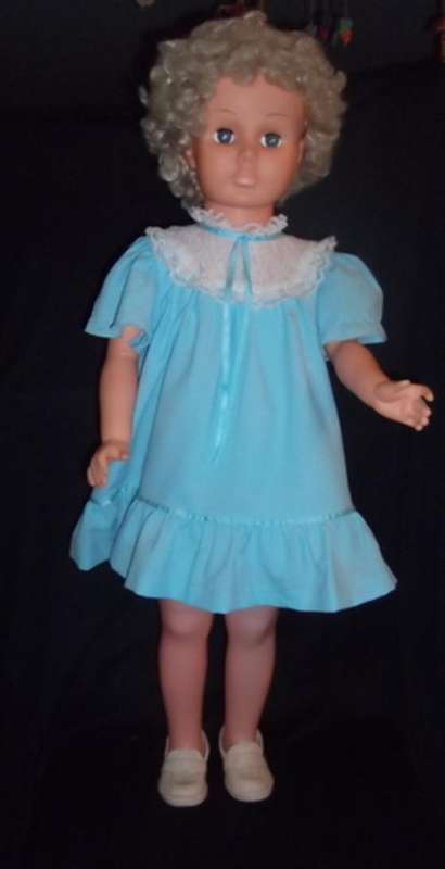 PRIMATOYS 1970'S WALKING DOLL - ALMOST 1 METER TALL - IN A VERY GOOD CONDITION