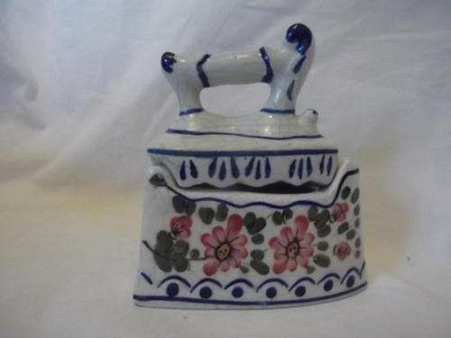 CUTE PORCELAIN TRINKET HOLDER SHAPED LIKE A IRON - HAND PAINTED