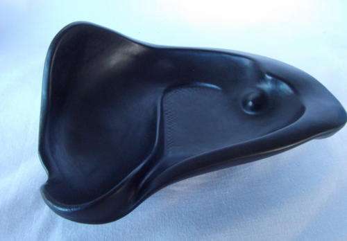 A STUNNING KALAHARI DISH - WHAT A GREAT FIND OF SOUTH AFRICAN POTTERY