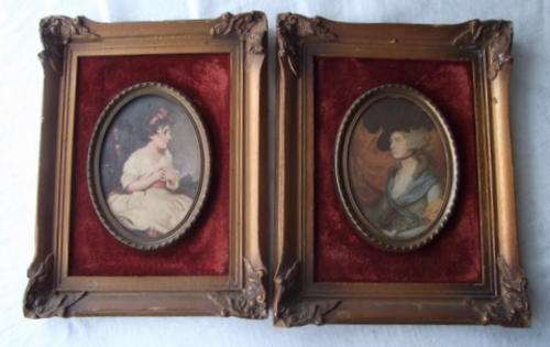 TWO BEAUTIFUL WOODEN VINTAGE FRAMES