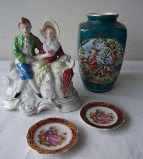 LOVELY COLLECTION OF ROMANTIC LIMOGES TYPE ITEMS