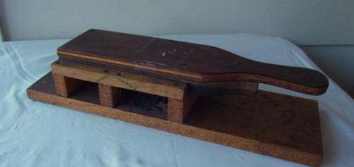 MAKETAAN PRIKKER - VERY RARE - KITCHENALIA