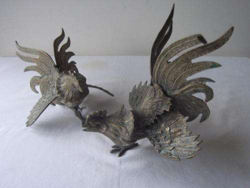 A PAIR OF FIGHTING COCKS - LOVELY FINE VINTAGE QUALITY