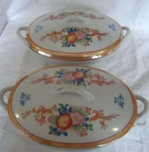 TWO STUNNING VINTAGE LUSTRE WARE DISHES - 1930'S HAND PAINTED BEAUTIES IN PERFECT CONDITION