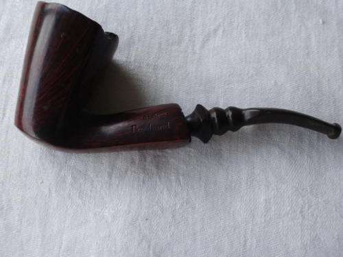 A STUNNING ALPHA FREEHAND PIPE