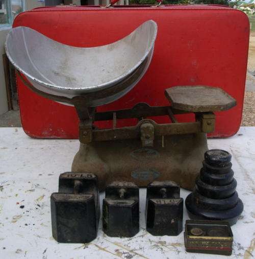 A GREAT SCALE WITH LOADS OF WEIGHTS - MADE IN CAPE TOWN