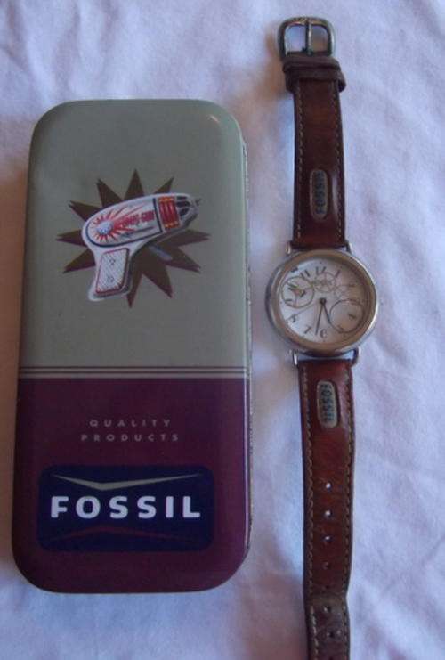 FOSSIL WATCH WITH LIQUID AND FLOATING PARTS  WW 8318 - HIPSTER COOL