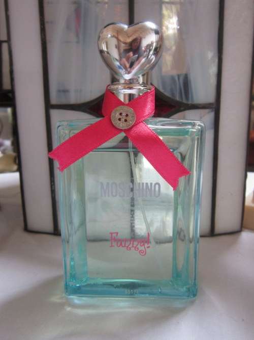 Funny by Moschino - sprayed once or twice. 100ml. Discontinued tester.
