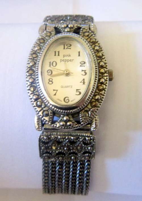 Marquizite and crome working ladies watch. 18 cm x 1.5 cm
