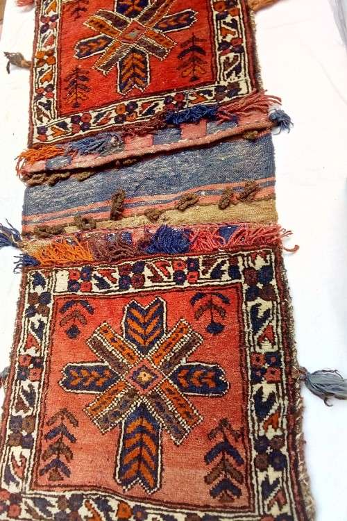 Gorgeous vintage saddle bag made with natural dyes and pure 100% wool. 1.20m x 47 cm