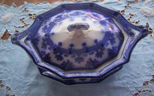 BURSLEM F & SONS PATTERN DUDLEY SERVING DISH CIRCA 1890  - VERY VALUABLE AND BEAUTIFULL - PLEASE SEE