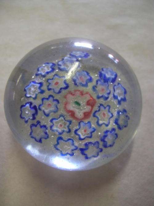 SWEETEST LITTLE GLASS PAPERWEIGHT - ITALIAN MILLIFIORI