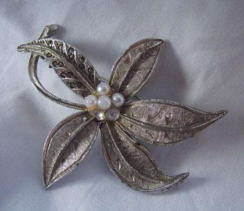 BEAUTIFUL MARQUISITE BROOCH