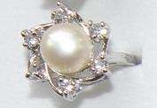 Beautiful Creamy White Fresh Water Pearl CZ Silver Tone Plated Ring