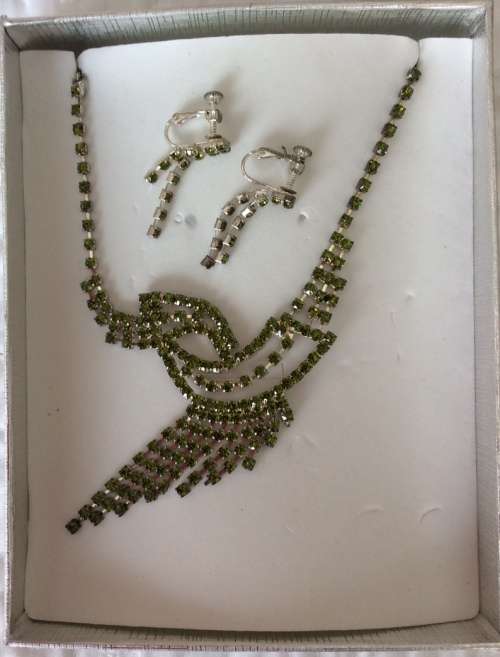 Antique Crystal Jewellery Set