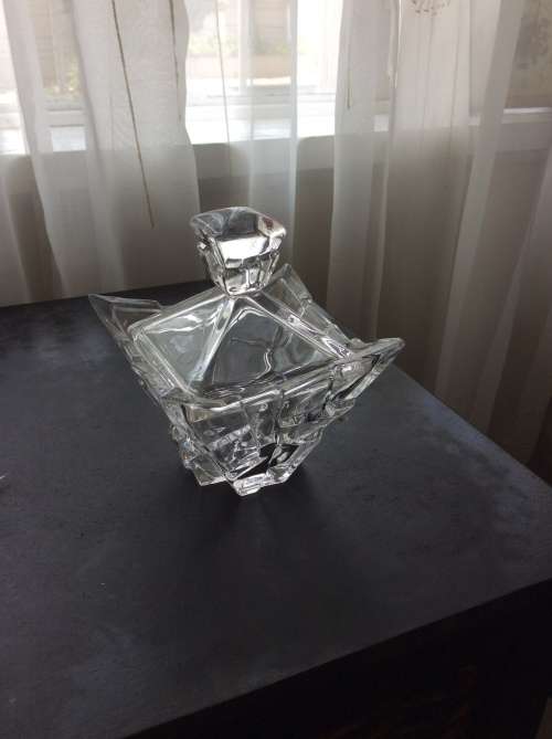Glass bowl with lid
