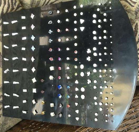 Assorted Earrings (50 pairs)