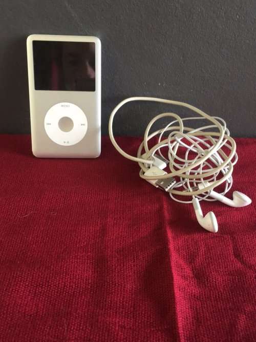 iPod Classic Silver 120GB, A35994