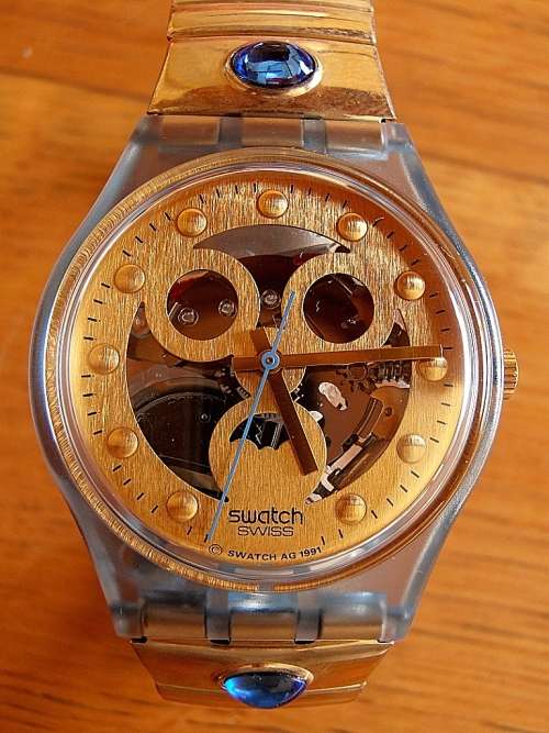 Vintage 1991 SWATCH Gold Smile GN123, unworn, boxed with instructions, SEE MY COLLECTION!