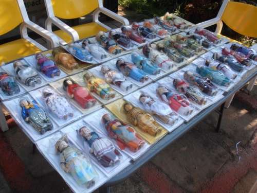 Large collection porcelain Dolls of the World collection, No 1-39, traditional dresses