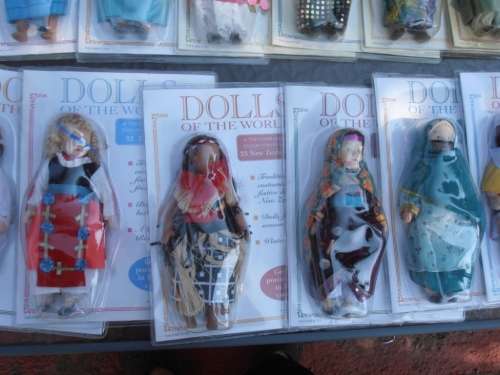 Large collection porcelain Dolls of the World collection, No 1-39, traditional dresses