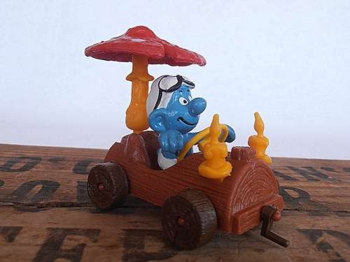 40232 Log Car Smurf, Vintage Smurfs figure, Shipping will only be charged once!