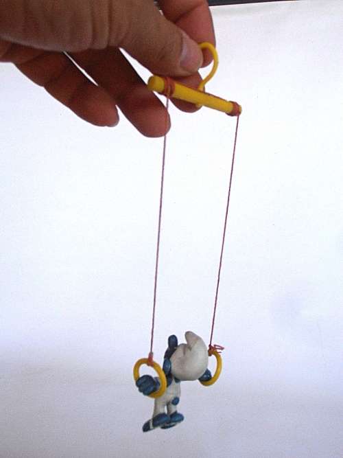 40510 Ring Gymnast Smurf, Vintage Smurfs figure, Shipping will only be charged once!