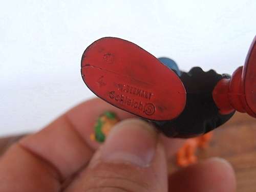 40211 Gargamel & Azrael Smurf, Vintage Smurfs figure, Shipping will only be charged once!