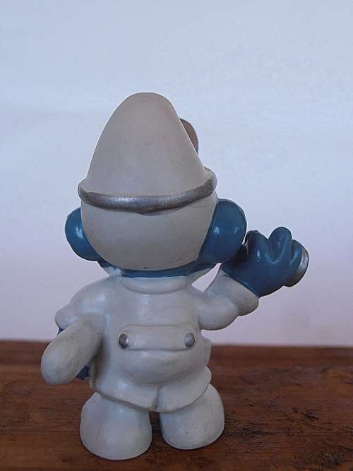 20037 Doctor Smurf, Vintage Smurfs figure, Shipping will only be charged once!