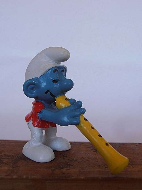 20048 Flautist Smurf, Vintage Smurfs figure, Shipping will only be charged once!
