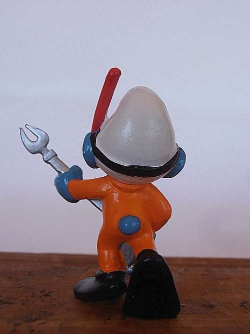 20120 Diver Smurf, Vintage Smurfs figure, Shipping will only be charged once!