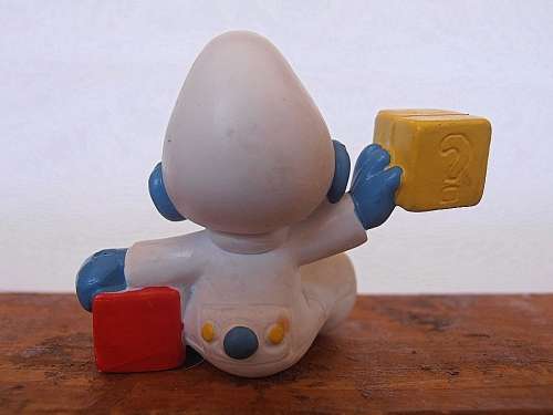 20214 Baby with Blocks Smurf, Vintage Smurfs figure, Shipping will only be charged once!
