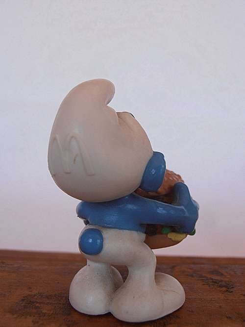 Mc Donald's Big Mac Smurf 1996, Vintage Smurfs figure, Shipping will only be charged once!