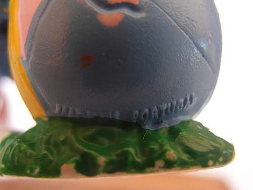 2.0490 Smurf with easter egg, Vintage Smurfs figure, Shipping will only be charged once!
