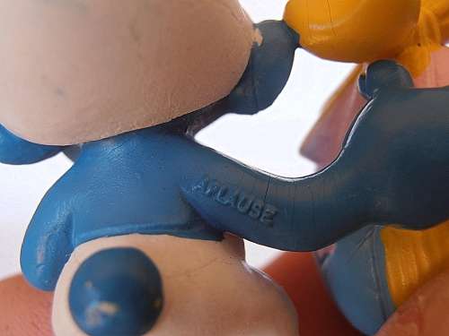 2.0490 Smurf with easter egg, Vintage Smurfs figure, Shipping will only be charged once!