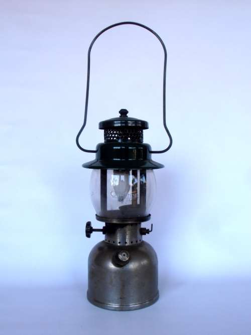 Beautiful vintage Coleman lamp 249 Scout, nice original condition!