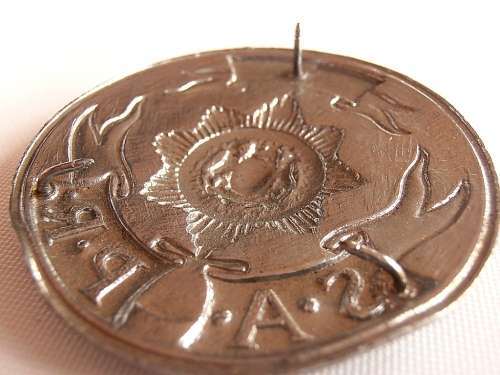 Old SAPR metal badge, no 01836, pins in tact (2 bent). Shipping will only be charged once!