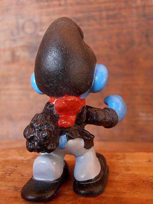 20202 Chimney Sweep Smurf, Vintage Smurfs figure, Shipping will only be charged once!