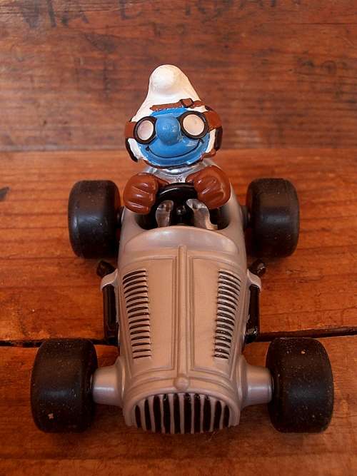 40256 Silver Racing Car Smurf, Excellent, Vintage Smurfs figure, Shipping will only be charged once!