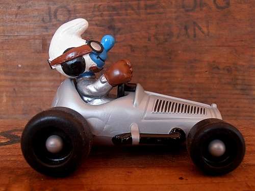 40256 Silver Racing Car Smurf, Excellent, Vintage Smurfs figure, Shipping will only be charged once!