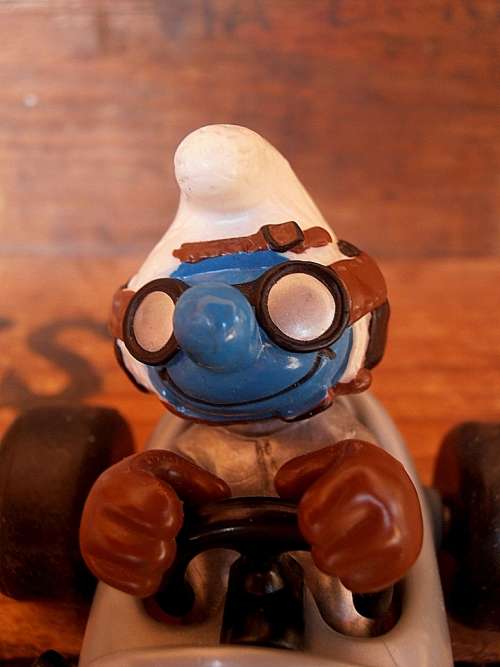 40256 Silver Racing Car Smurf, Excellent, Vintage Smurfs figure, Shipping will only be charged once!