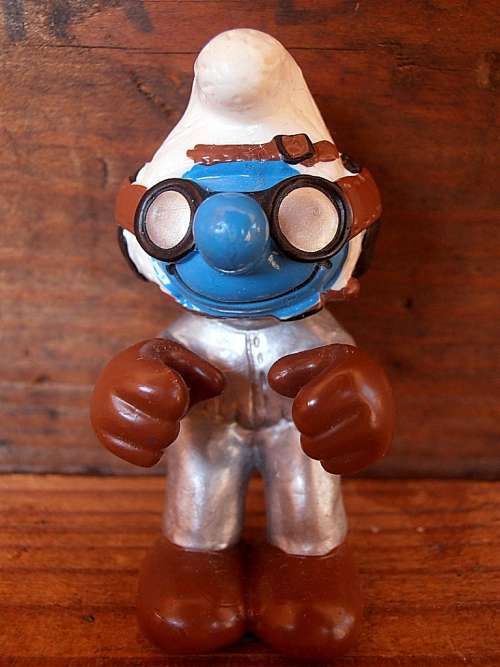 40256 Silver Racing Car Smurf, Excellent, Vintage Smurfs figure, Shipping will only be charged once!