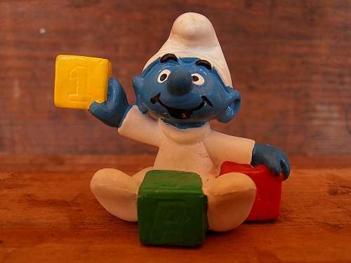 20214 Baby with Blocks Smurf, Vintage Smurfs figure, Shipping will only be charged once!