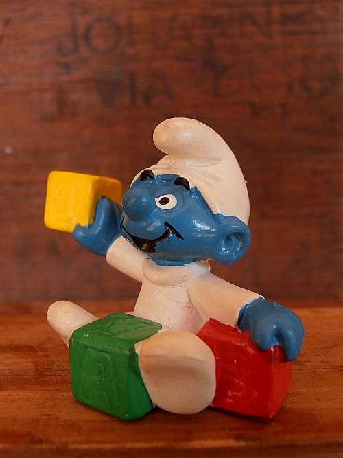 20214 Baby with Blocks Smurf, Vintage Smurfs figure, Shipping will only be charged once!