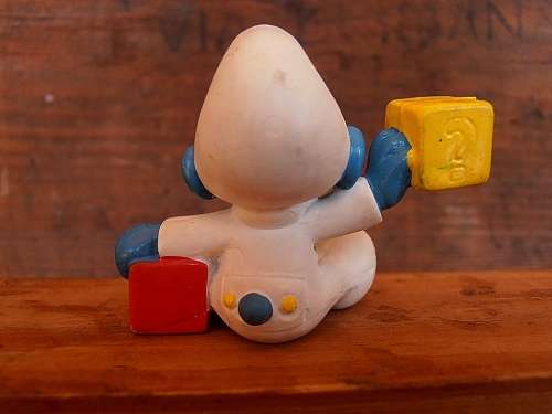20214 Baby with Blocks Smurf, Vintage Smurfs figure, Shipping will only be charged once!