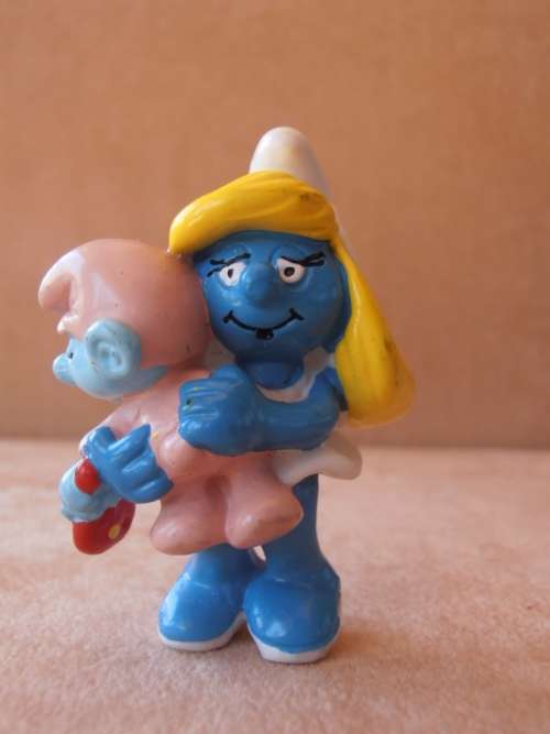 20192 Smurfette with Baby Smurf, vintage Smurfs figure. Shipping will only be charged once!
