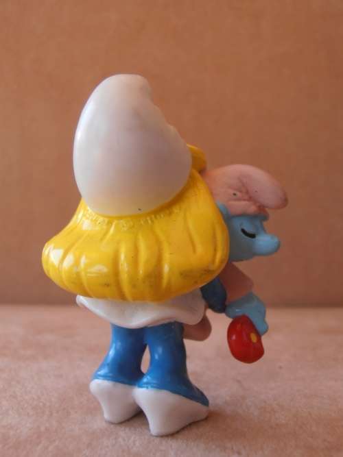 20192 Smurfette with Baby Smurf, vintage Smurfs figure. Shipping will only be charged once!