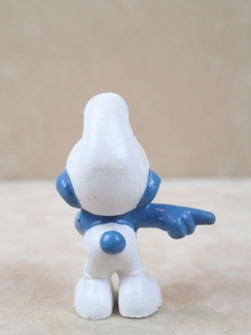 20011 Laughing Smurf, vintage Smurfs figure. Shipping will only be charged once!
